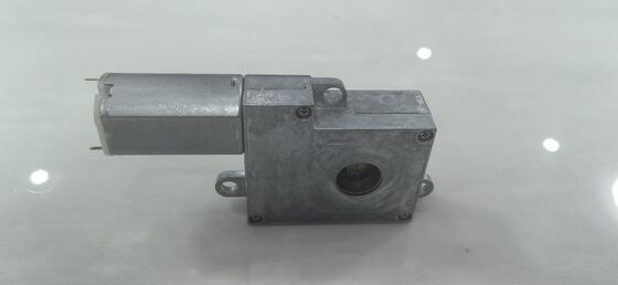 Harga yang bagus FT- 65SGM390-97K Lubang Sirkular Tengah Kualitas Sangat Baik Torsi Besar Efisiensi Tinggi Senyap 5v 6v12v 24v Mini Kecepatan Lambat Rpm Motor Roda Gigi Cacing dengan fungsi penguncian otomatis on line